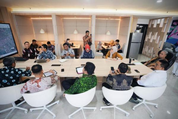 Entaskan Kemiskinan, Wamensos Dorong Pemda Mutakhirkan DTSEN-Bangun Sekolah Rakyat