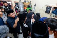 Puan Peluk Ibu Mendiang Affan, Sampaikan Belasungkawa Langsung