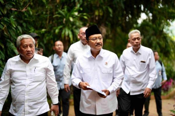 Mensos Bertemu Presiden di Hambalang, Laporkan Progres Sekolah Rakyat