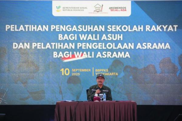 Ratusan Wali Asuh Sekolah Rakyat Dilatih, Ini Pesan Mensos