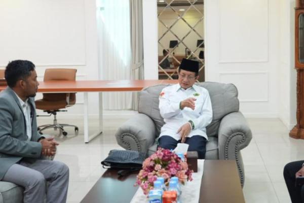 Kemenag Ingin Gandeng Kemnaker, Bekali Santri Bersaing di Industri