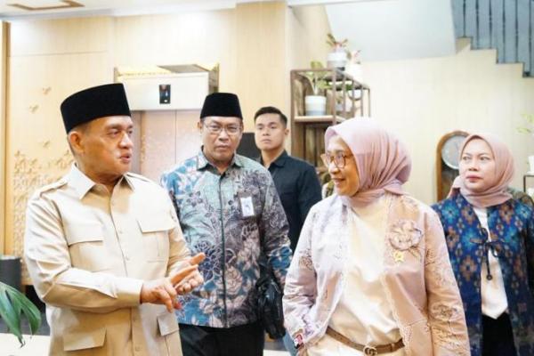 Wamenag Optimis Hari Santri Ada Kado Prabowo soal Ditjen Pesantren