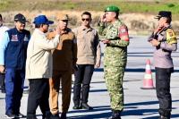 Mensos Dampingi Presiden Tinjau Banjir Sumatera, Pastikan Pengungsi Terima Bantuan Memadai