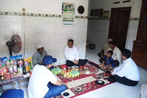 Kementerian Sosial (Kemensos) berikan rehabilitasi sosial untuk korban musibah robohnya musala Pondok Pesantren Al Khoziny, Nur Ahmat Rohmatulloh (16) (Foto: Kemensos) 