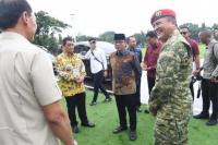 Mendes PDT Yandri Susanto bersama Wamendes PDT Ariza Patria saat audiensi dengan Panglima Kopassus Letnan Jenderal TNI Djon Afriandi, di Markas TNI AD Kopassus, Jakarta Timur (Foto: Humas Kemendes PDT)
