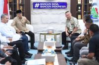 Menteri Desa dan Pembangunan Daerah Tertinggal (Mendes PDT) Yandri Susanto menerima audiensi Bupati Sigi Mohamad Rizal Intjenae di ruang kerjanya kantor Kemendes PDT, Jakarta, Selasa (Foto: Kemendes PDT)