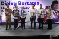Program ini diluncurkan oleh Deputi Bidang Koordinasi Pemberdayaan Ekonomi Masyarakat dan Pelindungan Pekerja Migran Kemenko PM, Leontinus Alpha Edison di Creative Hub, Bandung, Jawa Barat (Foto: Humas Kemenko PM)