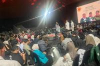 Diskusi Budiman Sudjatmiko, Sudaryono dan Nusron Wahid dengan mahasiswa di UGM berakhir ricuh setelah sekelompok massa merangsek ke atas panggung, pada Senin (15/6) malam WIB (Foto: Ist)